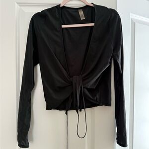 Outdoor Voices Black Tie-Front Blouse